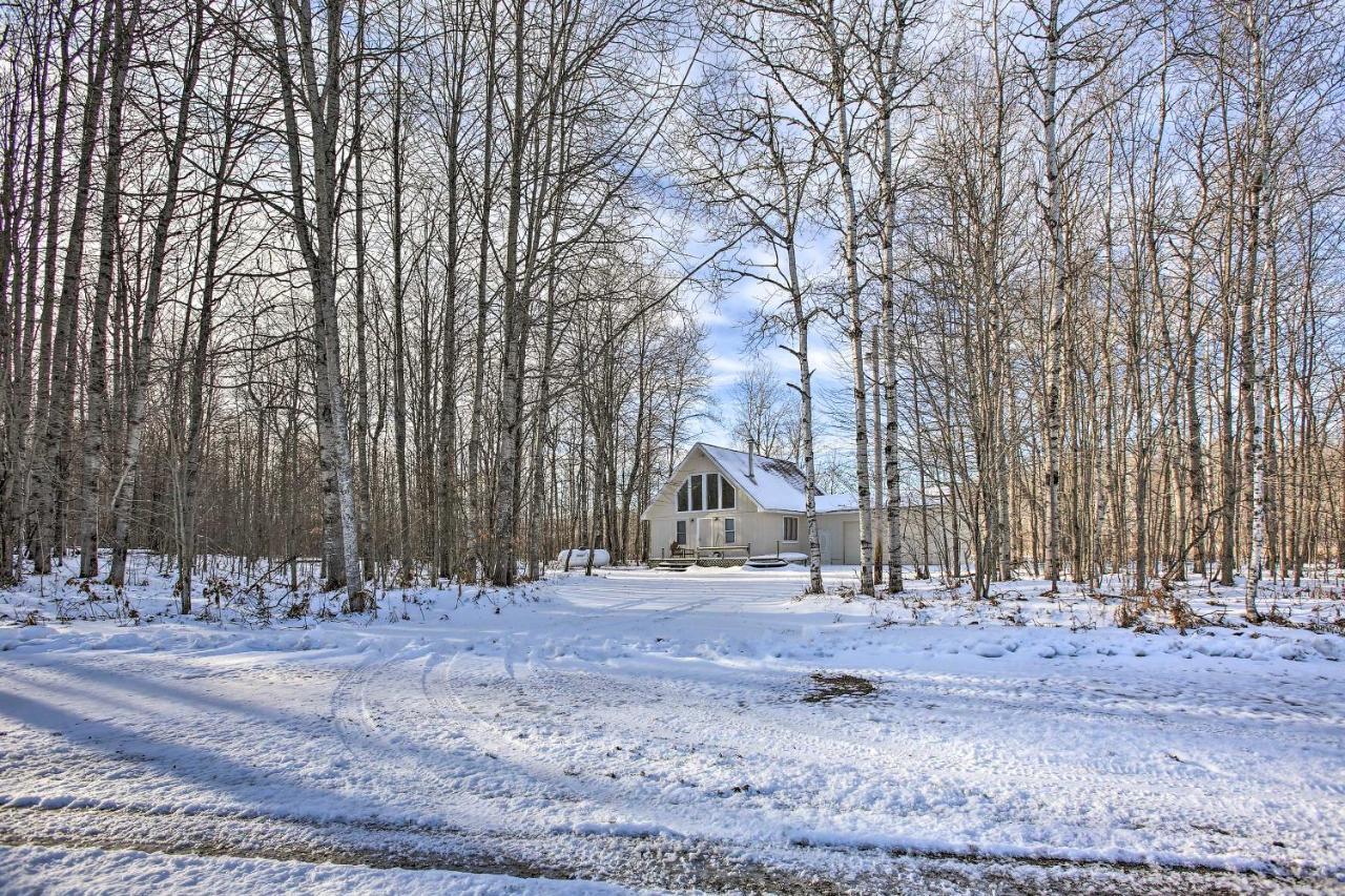 Lakes Of The North Home On Snowmobile And Atv Trail! Mancelona Экстерьер фото
